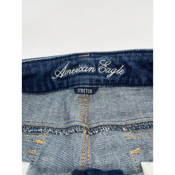 American Eagle Cut-off Raw Hem Booty Jean Shorts 2 - Picture 6 of 10